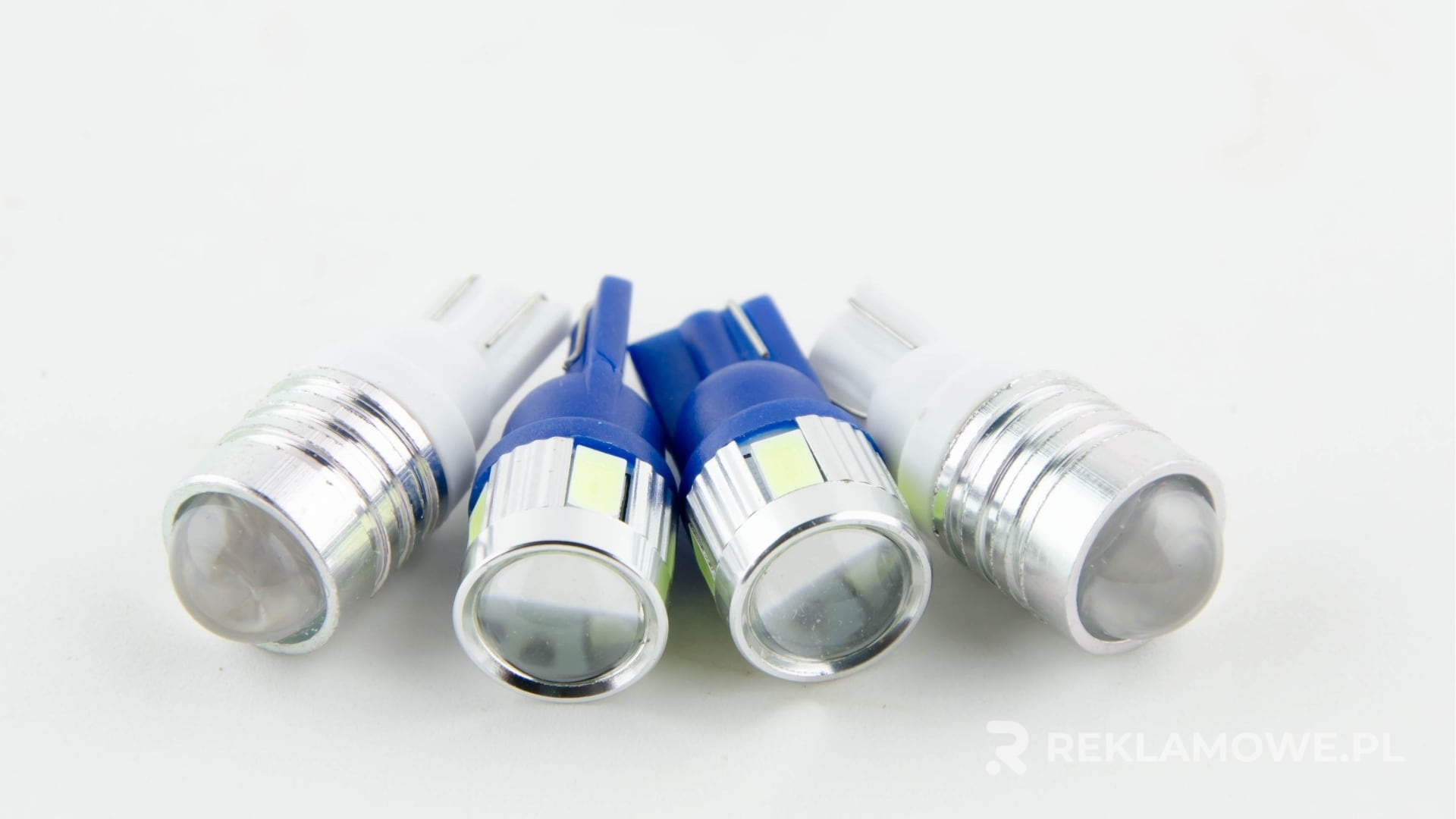 Lampki reklamowe odporne na złe warunki atmosferyczne